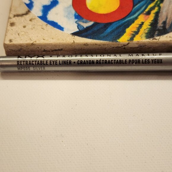 SEALED NYX PROFESSIONAL Retractable Eye Liner - Silver MPE05 - Picture 6 of 8